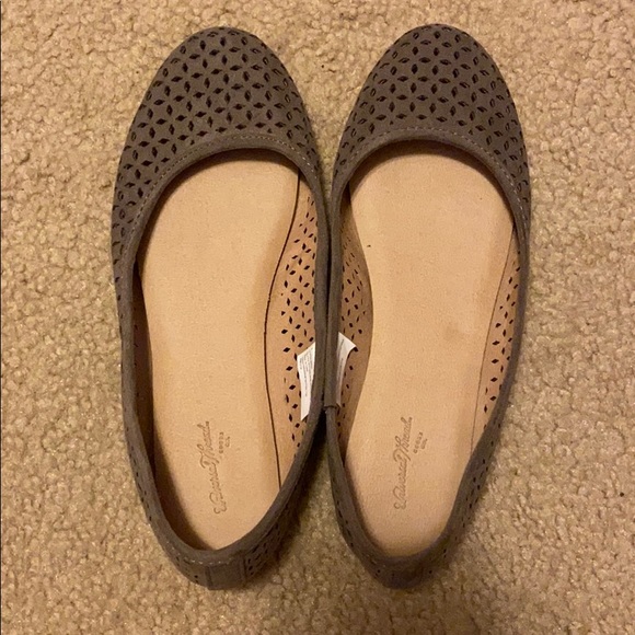 universal thread flats